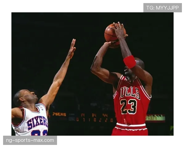 乔丹关键时刻投篮命中率高于詹姆斯拉开季后赛得分差距