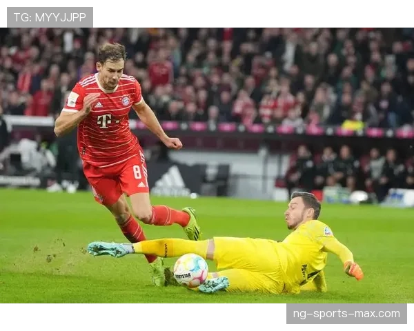 拜仁防线问题持续暴露，稳定性面临考验，对赛季走势形成制约。